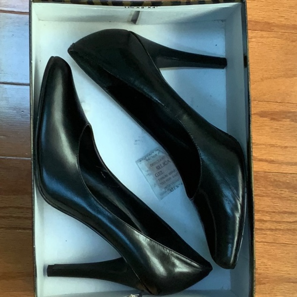 Moda Spano Fire Black Kidskin Stiletto Pumps